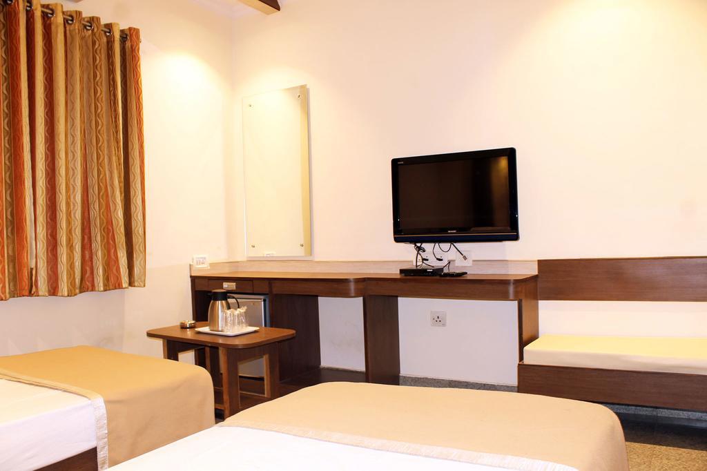 Hotel Stay Inn Bengalúr Pokoj fotografie